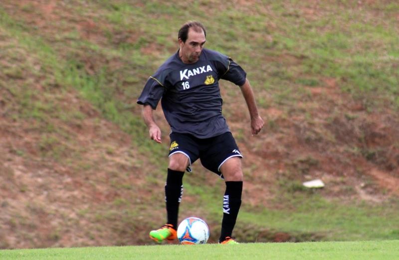 Paulo Baier já marcou dois gols no Estadual (Foto: Leonardo Zanin)