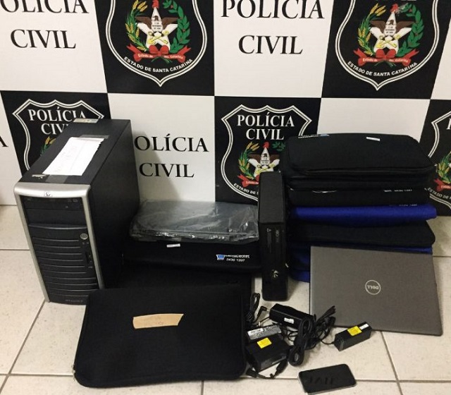 Polícia Civil apreende computadores em loja de Criciúma