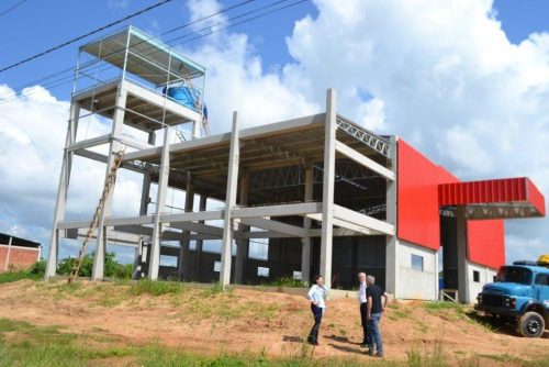 Empresas ampliam e constroem na Área Industrial II de Cocal do Sul3
