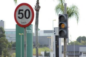 Movimento Maio Amarelo alerta para segurança no trânsito em Criciúma