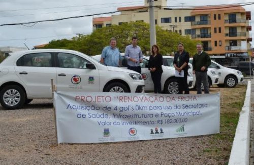 Prefeito de Morro da Fumaça entrega chaves dos novos veículos adquiridos com recursos do leilão