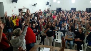 Servidores públicos municipais de Criciúma paralisam nesta segunda-feira