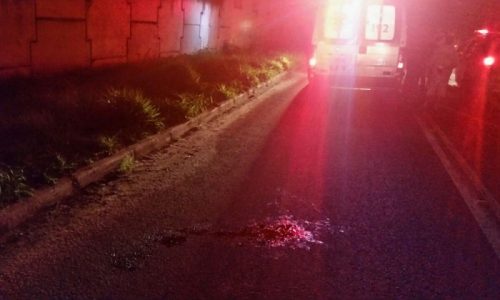 Condutor é baleado com disparo na cabeça após ter frente cortada, em Araranguá