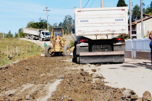 Secretaria de Obras intensifica trabalhos para recuperação de estradas rurais de Lauro Müller3