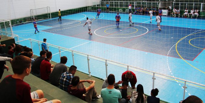 Anita e Morro da Palha lideram Interbairros de Futsal de Lauro Müller