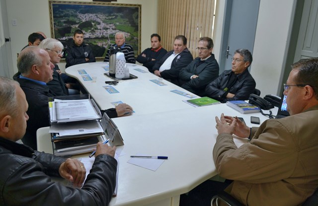 Lideranças discutem destinação dos recursos da PCH Capivari  