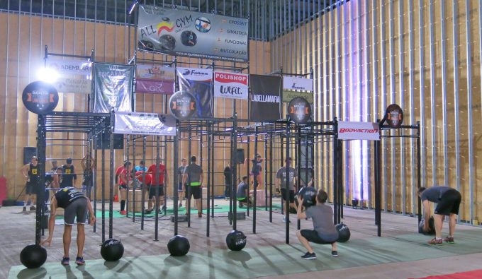 Batalha Fitness reúne 400 atletas no Nações Shopping