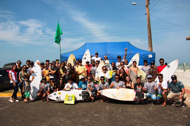 Surf Treino reúne 50 atletas no Balneário Arroio do Silva