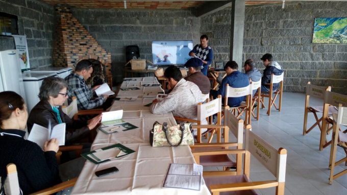 Empresários da área do turismo participam de curso de Primeiros Socorros em Lauro Müller