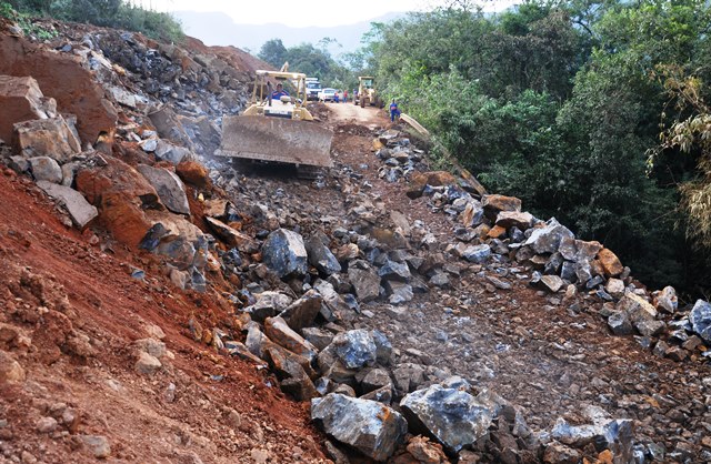 Interdição da Serra da Rocinha é medida de segurança nas obras da BR-285/RS/SC