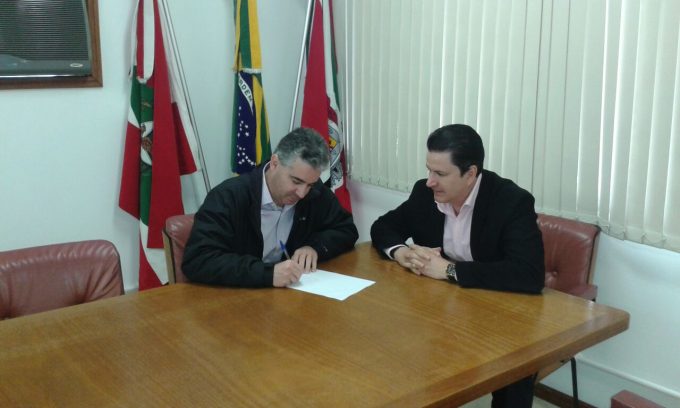 APAE de Criciúma será beneficiada com projeto Carvão Amigo