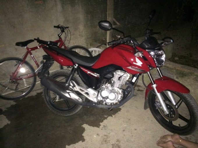 PM de Braço do Norte prende três assaltantes após roubo de motocicleta