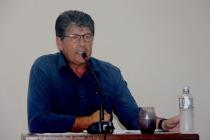 Presidente da Coopermila fala na Câmara de Vereadores e bancada do PMDB não comparece