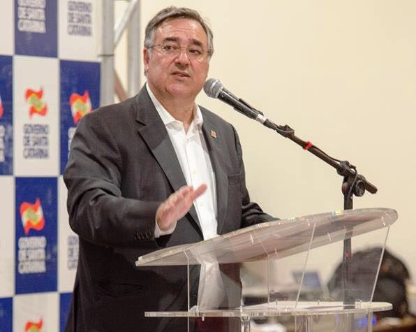 Governador destaca em palestra ações para retomada econômica de SC