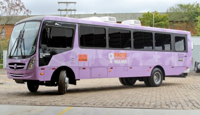 ônibus lilás programa "Mulher, Viver sem Violência"