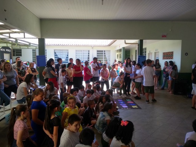 Escola Municipal Hilário Pescador promove o I Dia da Família na Escola