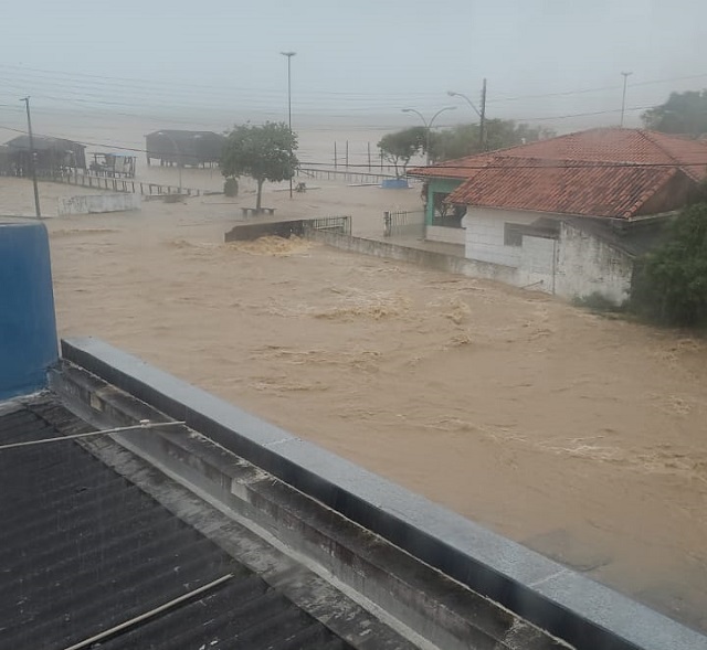 CBMSC atende quase cem ocorrências em resposta às chuvas em seis horas